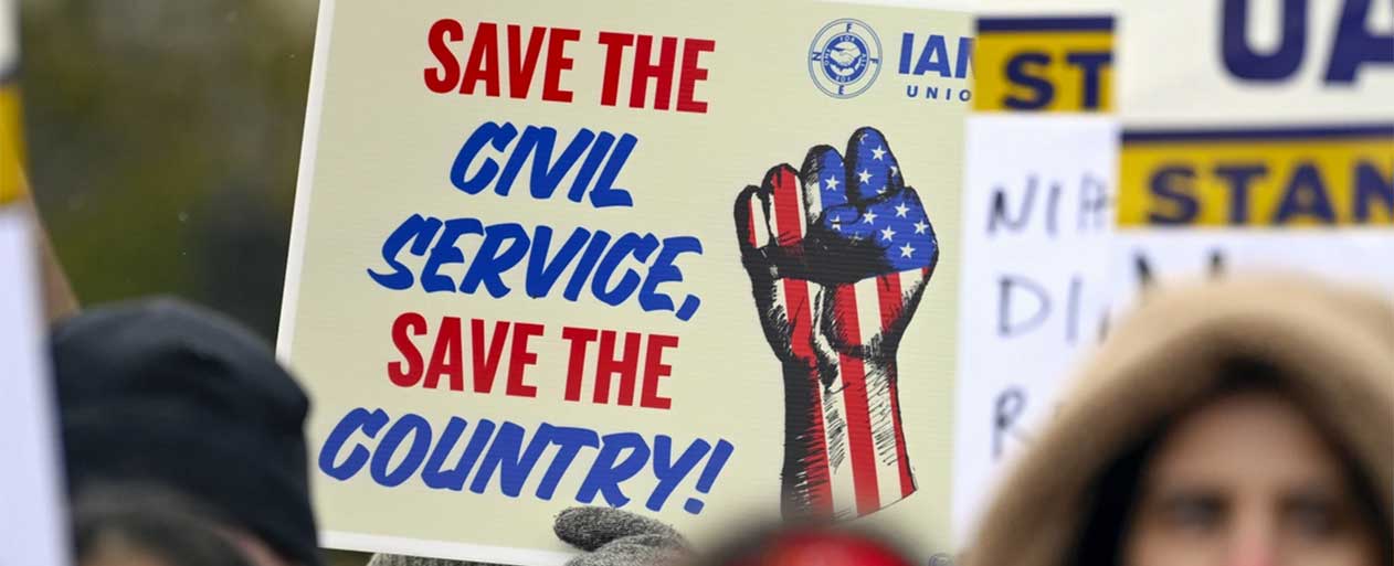 Trump orders 30 federal agencies to trash union contracts now