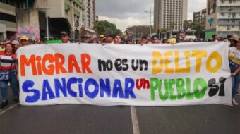 Exigen justicia ante envío de migrantes venezolanos de EE. UU. a megacárcel salvadoreña